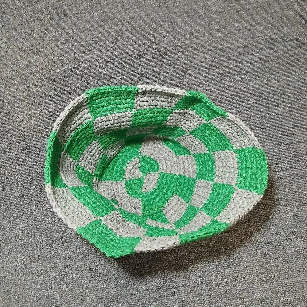 Womens hand made bucket hat emerald green crochet knit check plaid gray